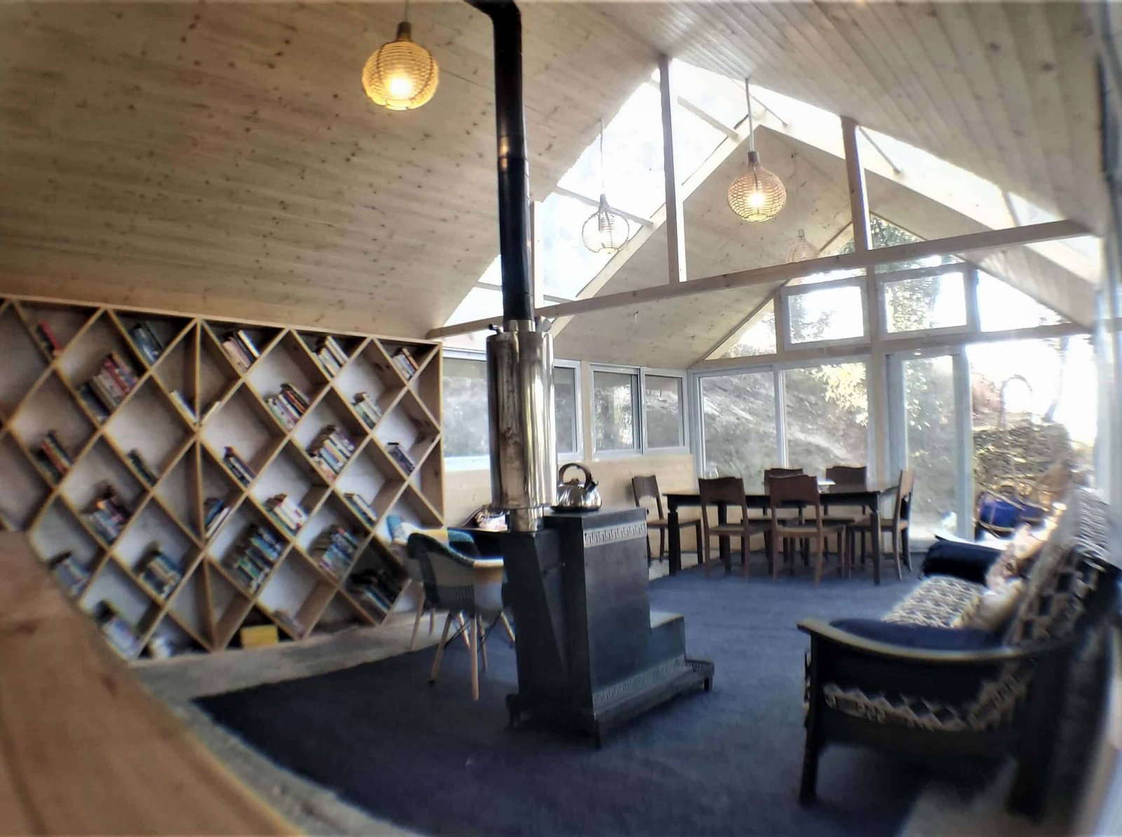 Book Lounge - digital detox himalayas