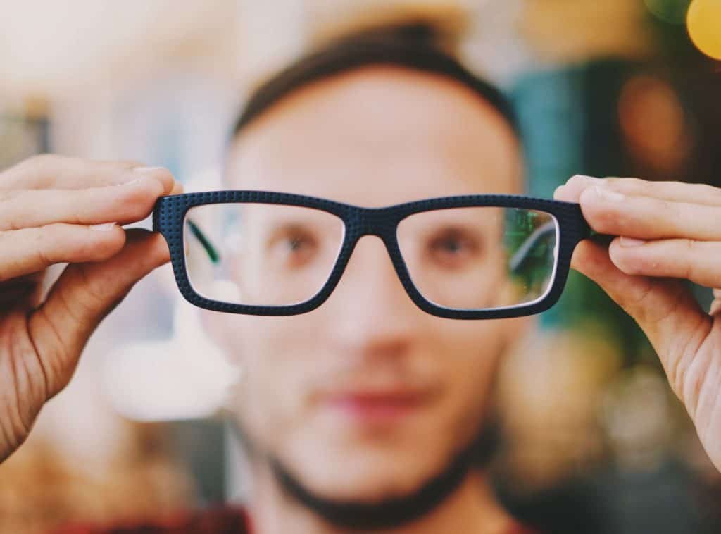 How much screen time is healthy for eyes